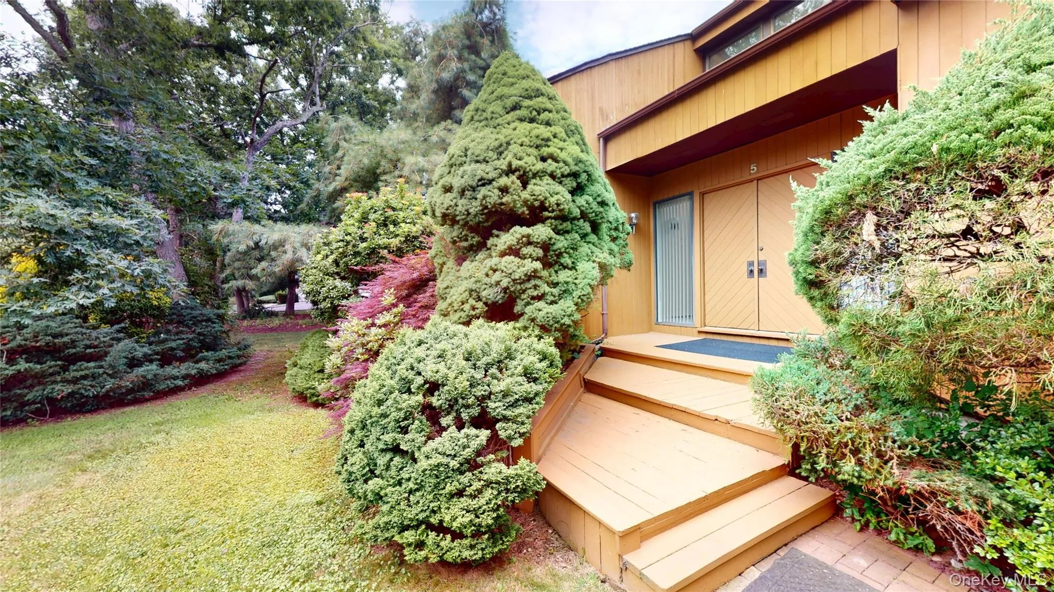 The covered front porch features a double door entry! The covered front porch features a double door entry!