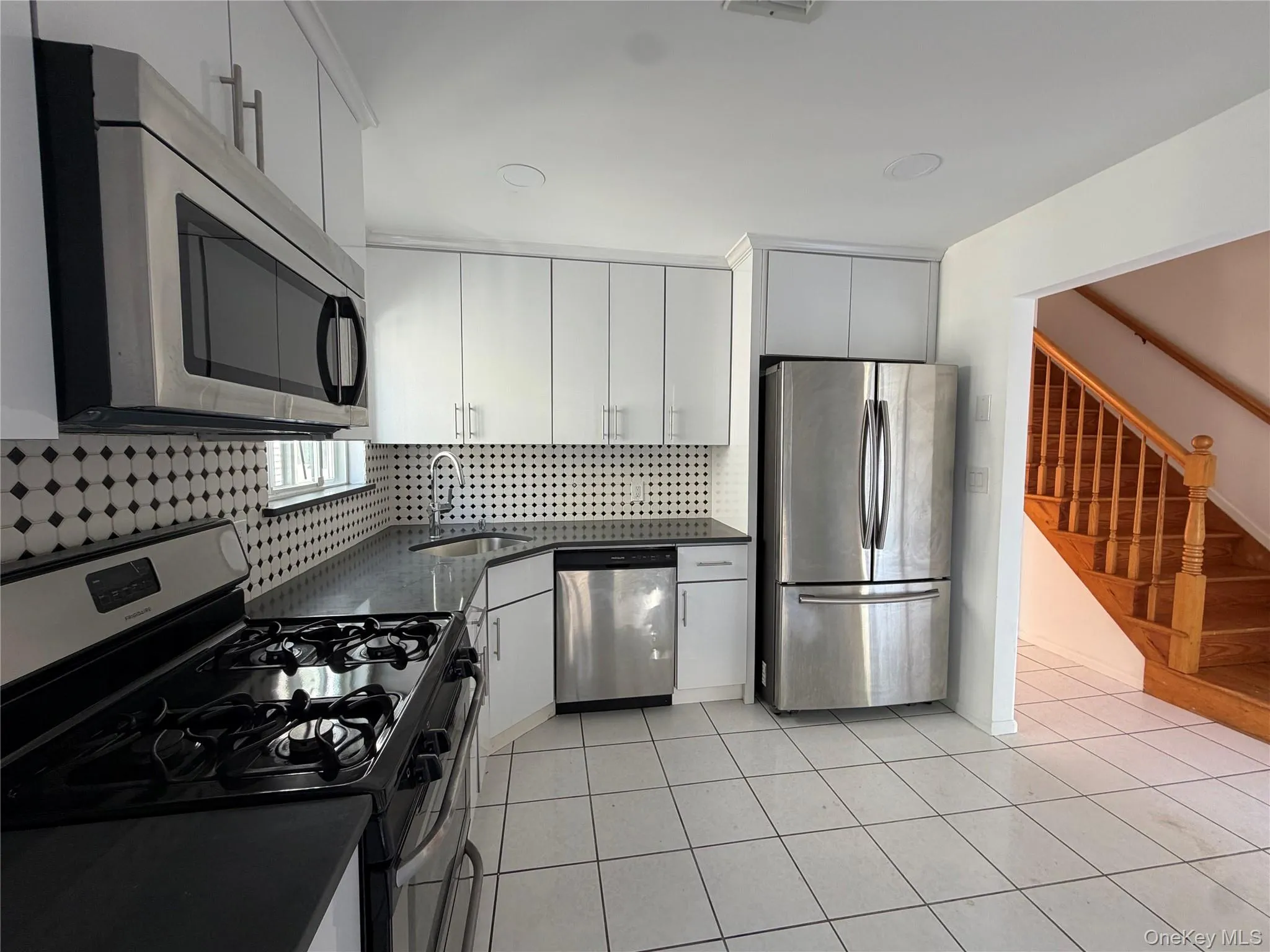 62 Hickory Road, North Hempstead, NY, 3 Bedrooms Bedrooms, 7 Rooms Rooms,2 BathroomsBathrooms,Residential Lease,For Rent,Hickory,0,1021963 62 Hickory Road, North Hempstead, NY, 3 Bedrooms Bedrooms, 7 Rooms Rooms,2 BathroomsBathrooms,Residential Lease,For Rent,Hickory,0,1021963