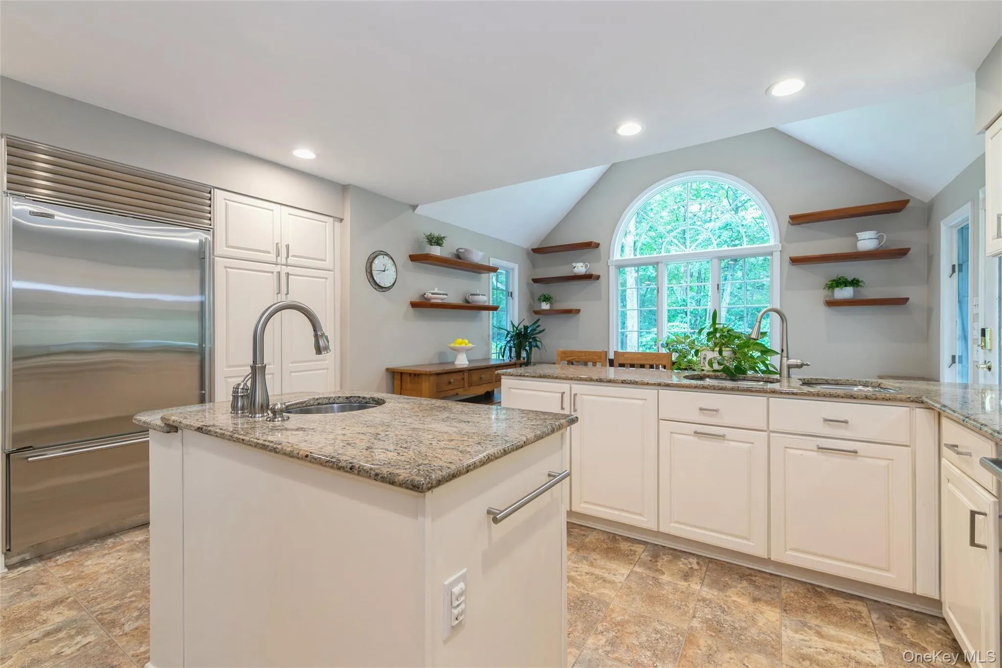 63 Meadow Road, Brookhaven, NY, 6 Bedrooms Bedrooms, 10 Rooms Rooms,5 BathroomsBathrooms,Residential,For Rent,Meadow,0,1021964 63 Meadow Road, Brookhaven, NY, 6 Bedrooms Bedrooms, 10 Rooms Rooms,5 BathroomsBathrooms,Residential,For Rent,Meadow,0,1021964
