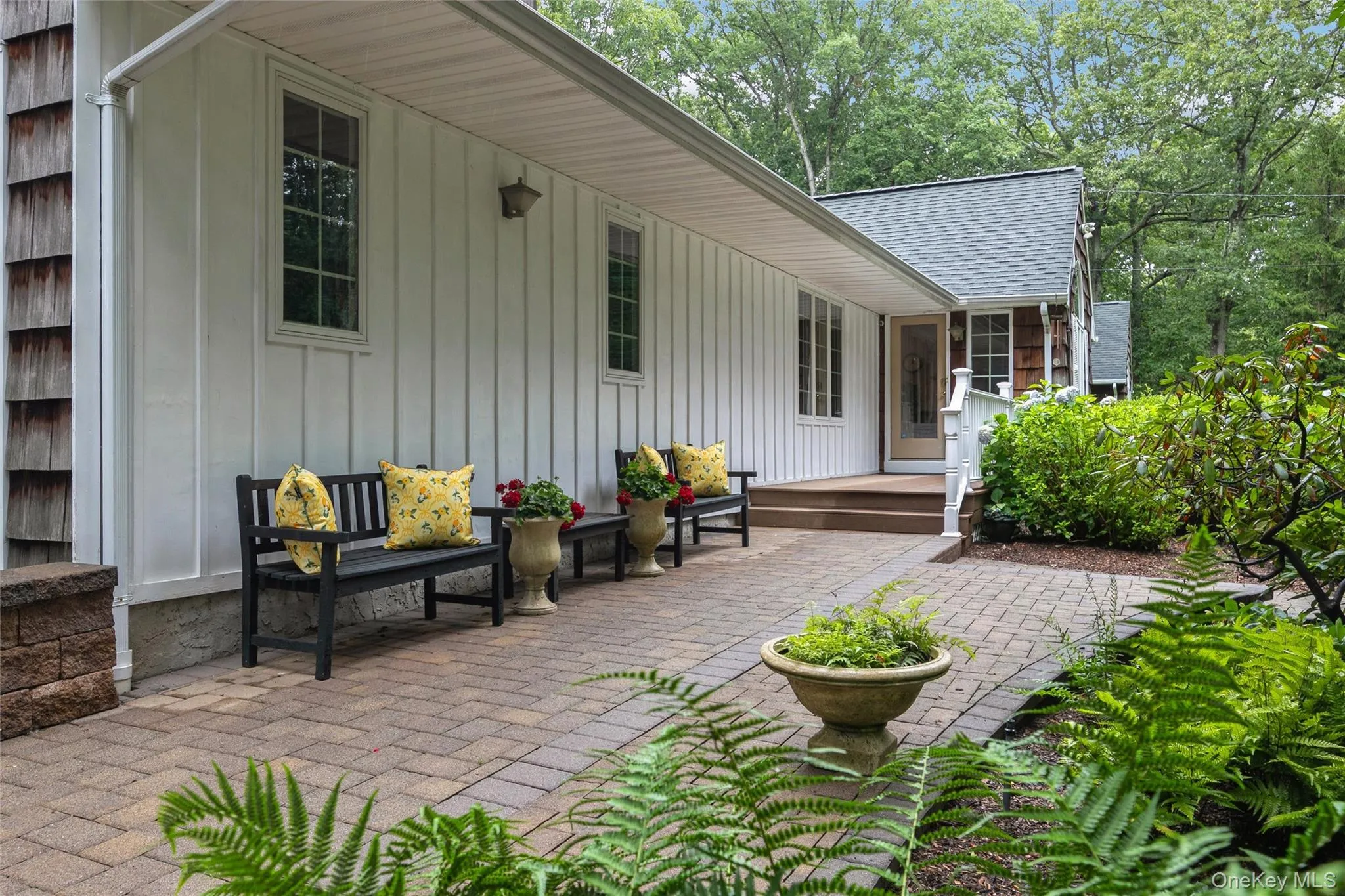 63 Meadow Road, Brookhaven, NY, 6 Bedrooms Bedrooms, 10 Rooms Rooms,5 BathroomsBathrooms,Residential,For Rent,Meadow,0,1021964 63 Meadow Road, Brookhaven, NY, 6 Bedrooms Bedrooms, 10 Rooms Rooms,5 BathroomsBathrooms,Residential,For Rent,Meadow,0,1021964
