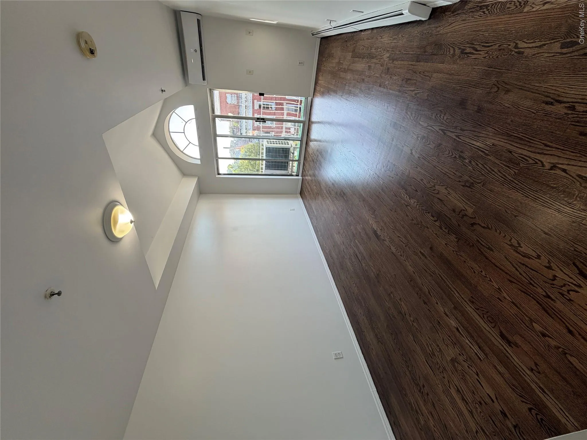 10804 35th Avenue, New York, NY, 1 Bedroom Bedrooms, 3 Rooms Rooms,1 BathroomBathrooms,Residential Lease,For Rent,35th,0,1021965 10804 35th Avenue, New York, NY, 1 Bedroom Bedrooms, 3 Rooms Rooms,1 BathroomBathrooms,Residential Lease,For Rent,35th,0,1021965