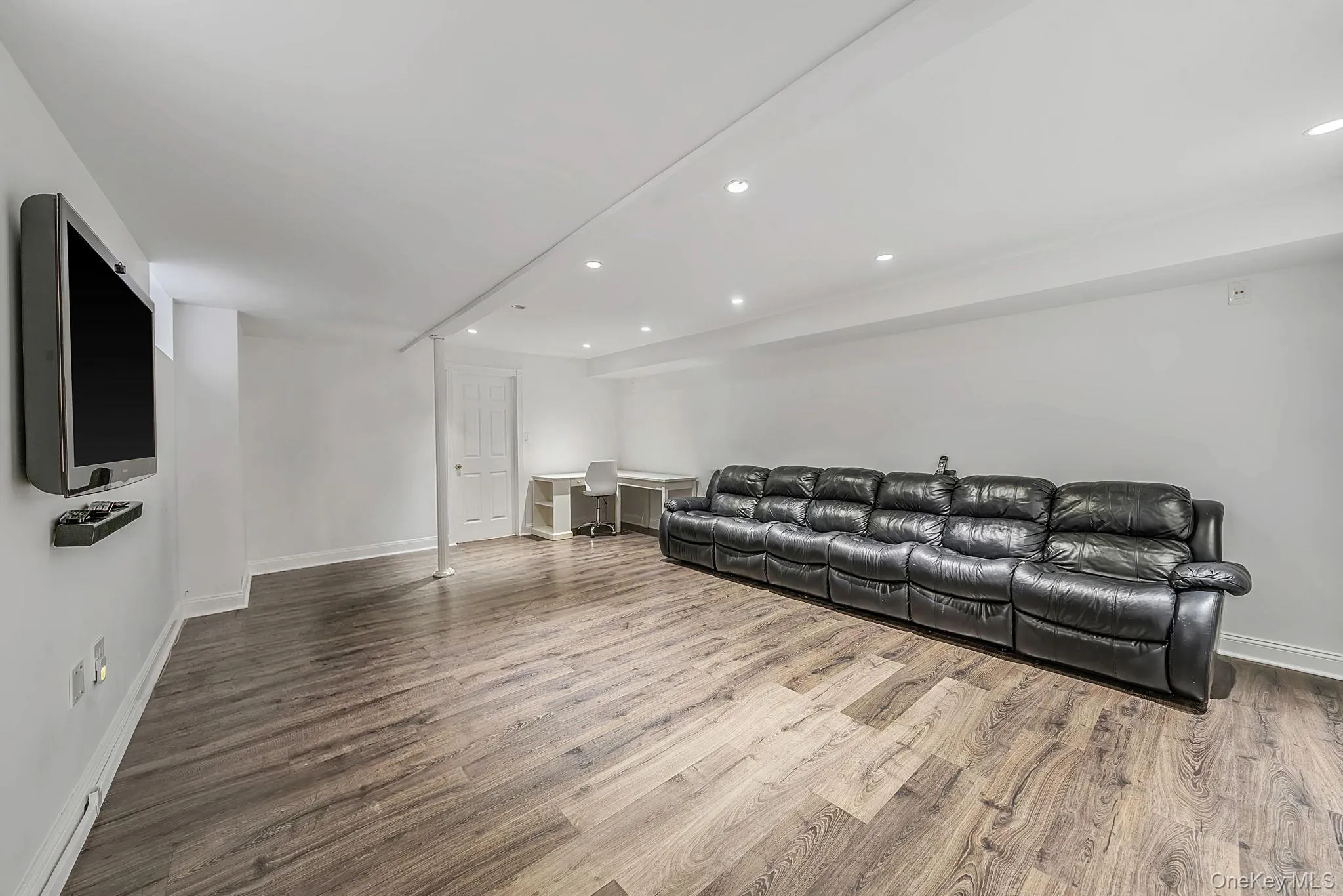 58 85th Street, New York, NY, 4 Bedrooms Bedrooms, 8 Rooms Rooms,2 BathroomsBathrooms,Residential,For Rent,85th,0,1021966 58 85th Street, New York, NY, 4 Bedrooms Bedrooms, 8 Rooms Rooms,2 BathroomsBathrooms,Residential,For Rent,85th,0,1021966