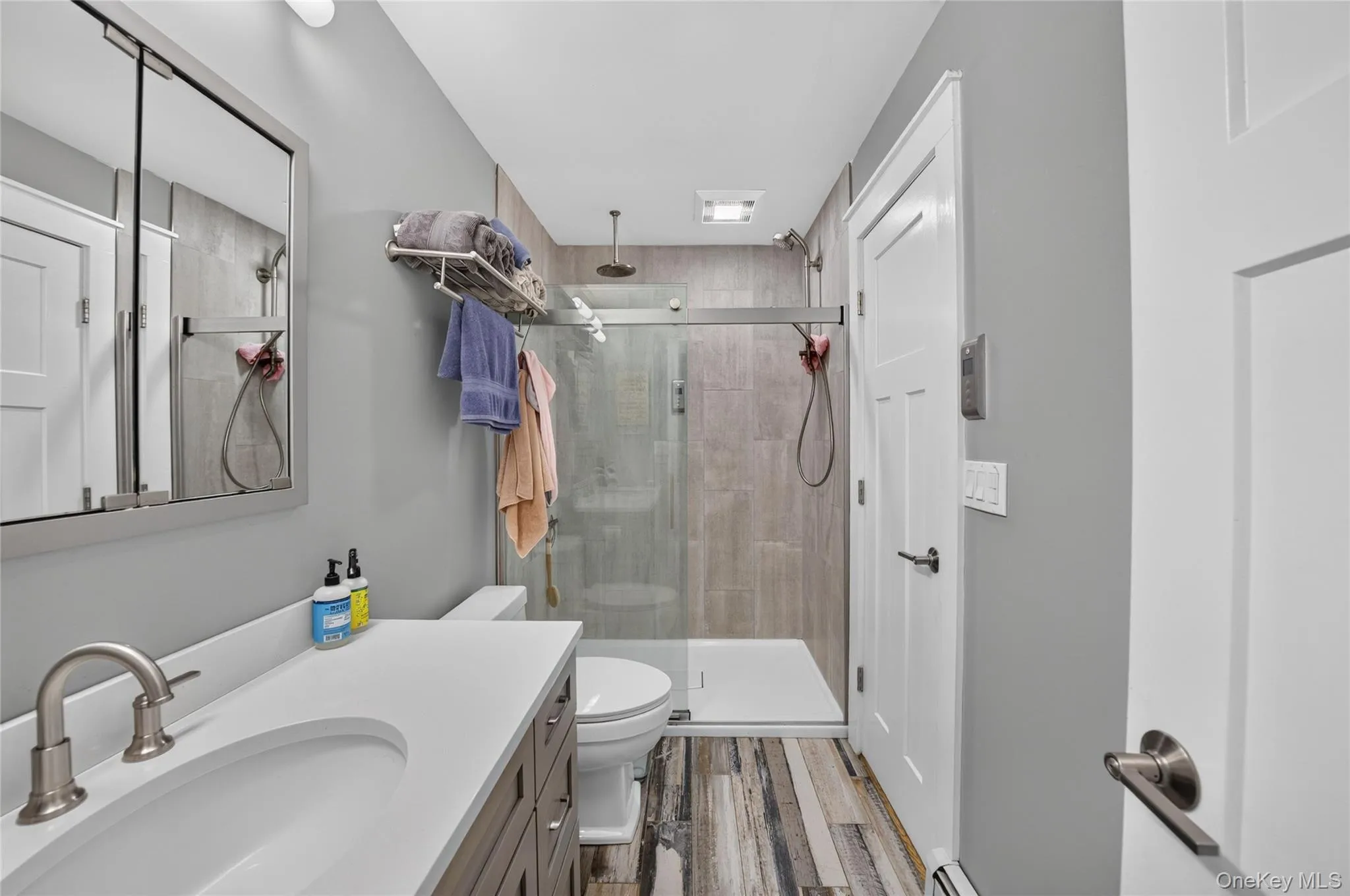 29 Beech Avenue, Brookhaven, NY, 3 Bedrooms Bedrooms, 11 Rooms Rooms,2 BathroomsBathrooms,Residential,For Rent,Beech,0,1021970 29 Beech Avenue, Brookhaven, NY, 3 Bedrooms Bedrooms, 11 Rooms Rooms,2 BathroomsBathrooms,Residential,For Rent,Beech,0,1021970