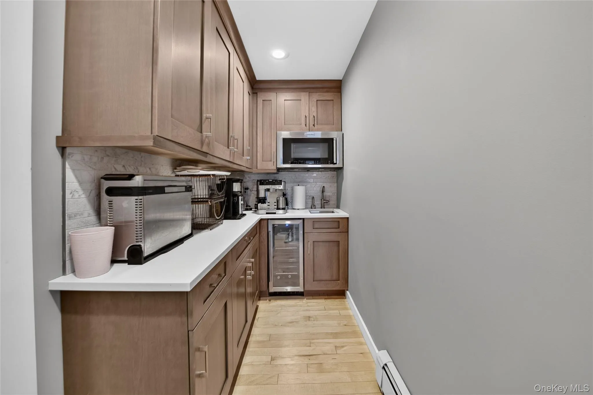 29 Beech Avenue, Brookhaven, NY, 3 Bedrooms Bedrooms, 11 Rooms Rooms,2 BathroomsBathrooms,Residential,For Rent,Beech,0,1021970 29 Beech Avenue, Brookhaven, NY, 3 Bedrooms Bedrooms, 11 Rooms Rooms,2 BathroomsBathrooms,Residential,For Rent,Beech,0,1021970