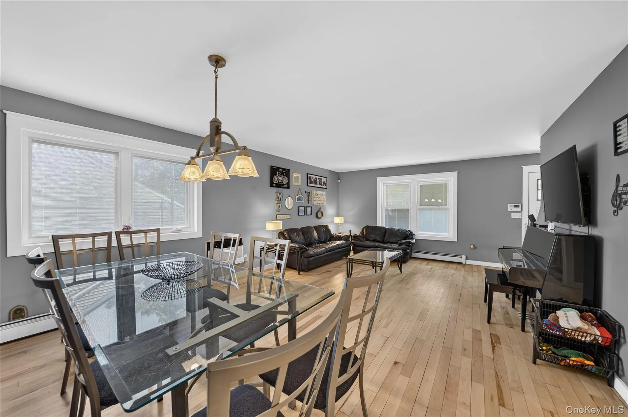 29 Beech Avenue, Brookhaven, NY, 3 Bedrooms Bedrooms, 11 Rooms Rooms,2 BathroomsBathrooms,Residential,For Rent,Beech,0,1021970 29 Beech Avenue, Brookhaven, NY, 3 Bedrooms Bedrooms, 11 Rooms Rooms,2 BathroomsBathrooms,Residential,For Rent,Beech,0,1021970