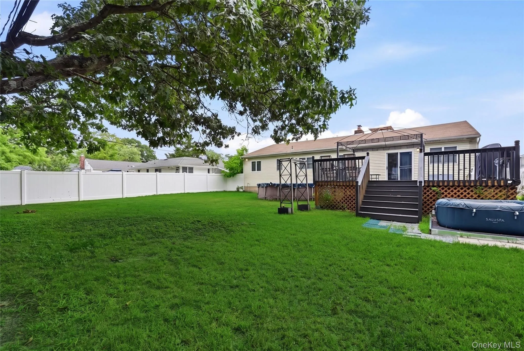 74 Tree Road, Brookhaven, NY, 4 Bedrooms Bedrooms, 9 Rooms Rooms,3 BathroomsBathrooms,Residential,For Rent,Tree,0,1021973 74 Tree Road, Brookhaven, NY, 4 Bedrooms Bedrooms, 9 Rooms Rooms,3 BathroomsBathrooms,Residential,For Rent,Tree,0,1021973