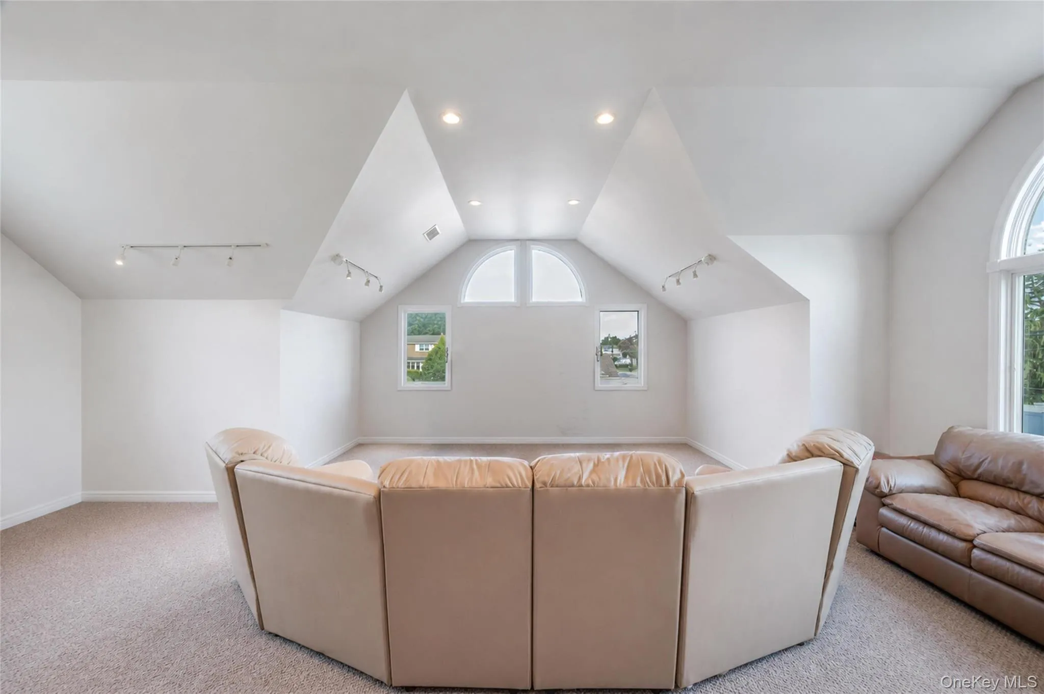 40 Columbia Street, Oyster Bay, NY, 5 Bedrooms Bedrooms, 14 Rooms Rooms,2 BathroomsBathrooms,Residential,For Rent,Columbia,0,1021975 40 Columbia Street, Oyster Bay, NY, 5 Bedrooms Bedrooms, 14 Rooms Rooms,2 BathroomsBathrooms,Residential,For Rent,Columbia,0,1021975