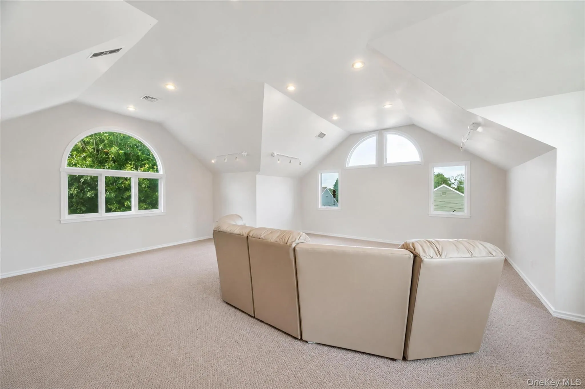40 Columbia Street, Oyster Bay, NY, 5 Bedrooms Bedrooms, 14 Rooms Rooms,2 BathroomsBathrooms,Residential,For Rent,Columbia,0,1021975 40 Columbia Street, Oyster Bay, NY, 5 Bedrooms Bedrooms, 14 Rooms Rooms,2 BathroomsBathrooms,Residential,For Rent,Columbia,0,1021975