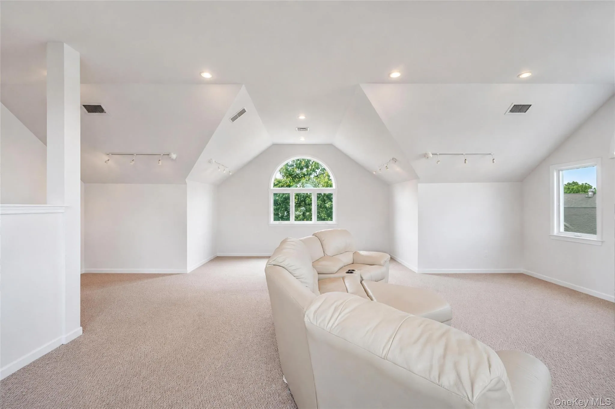 40 Columbia Street, Oyster Bay, NY, 5 Bedrooms Bedrooms, 14 Rooms Rooms,2 BathroomsBathrooms,Residential,For Rent,Columbia,0,1021975 40 Columbia Street, Oyster Bay, NY, 5 Bedrooms Bedrooms, 14 Rooms Rooms,2 BathroomsBathrooms,Residential,For Rent,Columbia,0,1021975
