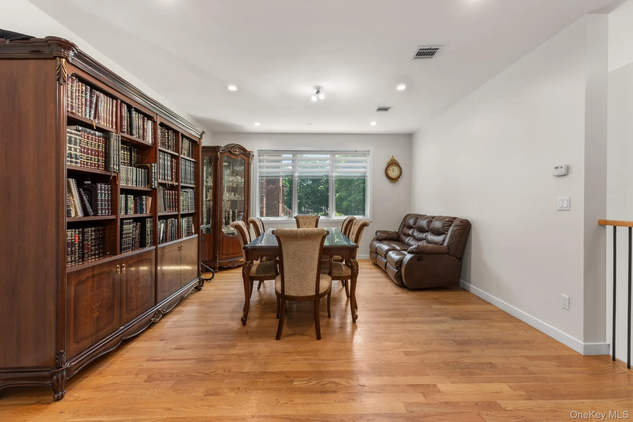 30 Elyon Road, Ramapo, NY, 3 Bedrooms Bedrooms, 6 Rooms Rooms,2 BathroomsBathrooms,Residential,For Rent,Elyon,0,1021976 30 Elyon Road, Ramapo, NY, 3 Bedrooms Bedrooms, 6 Rooms Rooms,2 BathroomsBathrooms,Residential,For Rent,Elyon,0,1021976