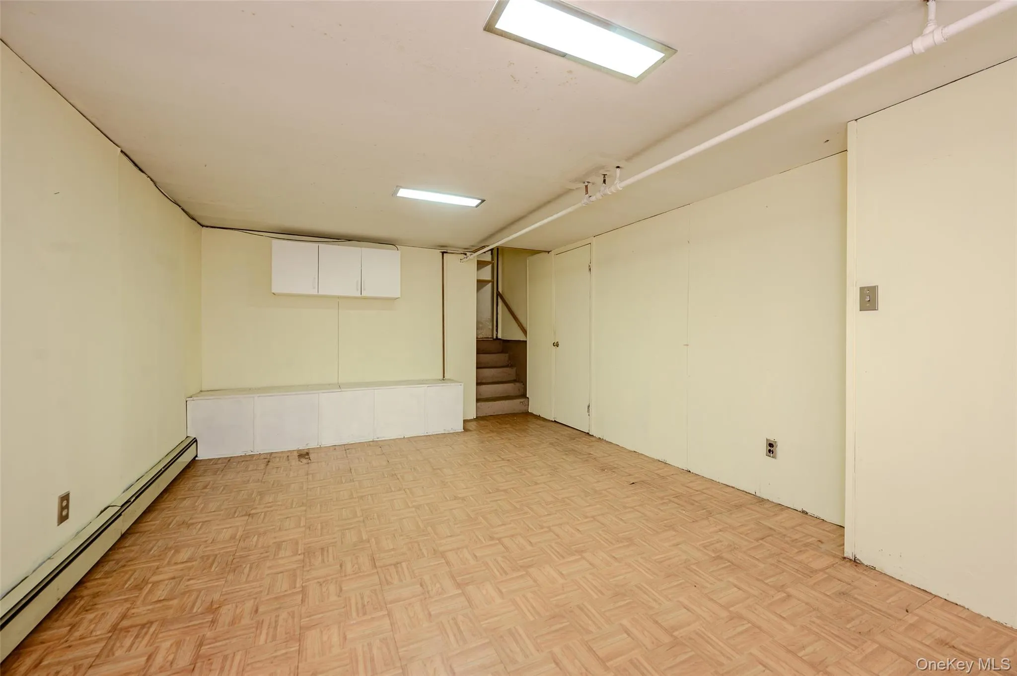 87 Central Park Road, Oyster Bay, NY, 3 Bedrooms Bedrooms, 8 Rooms Rooms,1 BathroomBathrooms,Residential,For Rent,Central Park,0,1021983 87 Central Park Road, Oyster Bay, NY, 3 Bedrooms Bedrooms, 8 Rooms Rooms,1 BathroomBathrooms,Residential,For Rent,Central Park,0,1021983