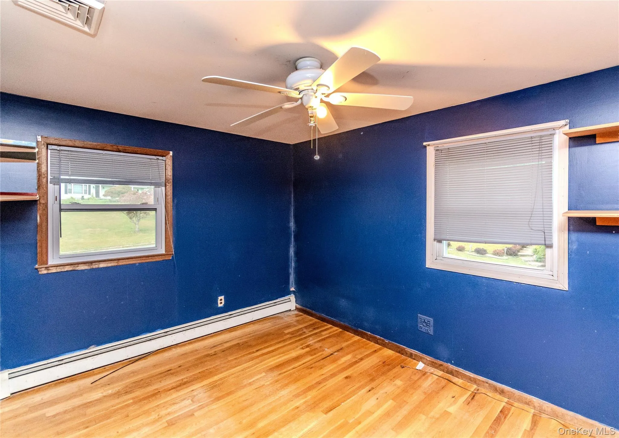 Bedroom 2 - upstairs Bedroom 2 - upstairs