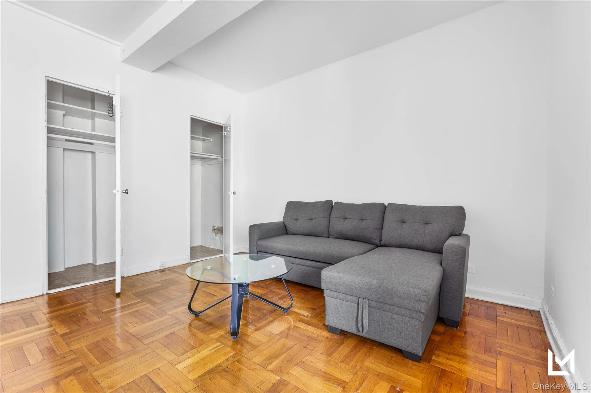 98-34 63rd Drive, New York, NY, 3 Rooms Rooms,1 BathroomBathrooms,Residential,For Rent,63rd,0,1021988 98-34 63rd Drive, New York, NY, 3 Rooms Rooms,1 BathroomBathrooms,Residential,For Rent,63rd,0,1021988