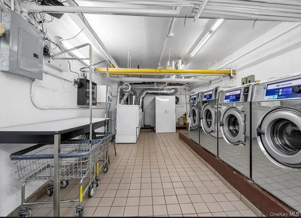 98-34 63rd Drive, New York, NY, 3 Rooms Rooms,1 BathroomBathrooms,Residential,For Rent,63rd,0,1021988 98-34 63rd Drive, New York, NY, 3 Rooms Rooms,1 BathroomBathrooms,Residential,For Rent,63rd,0,1021988
