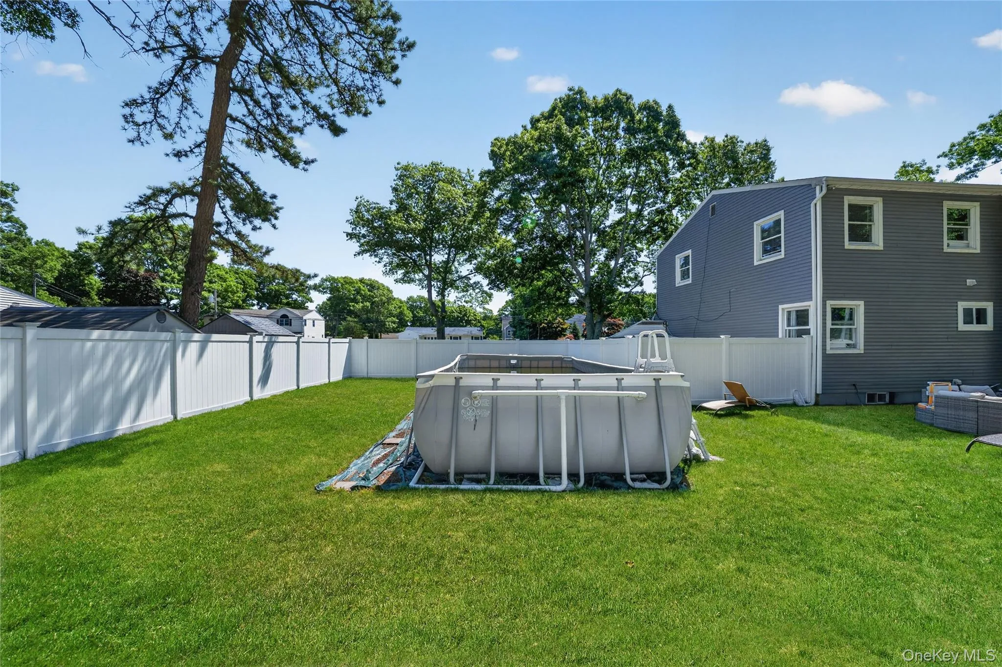 208 Newburgh Avenue, Brookhaven, NY, 6 Bedrooms Bedrooms, 12 Rooms Rooms,3 BathroomsBathrooms,Residential,For Rent,Newburgh,0,1021990 208 Newburgh Avenue, Brookhaven, NY, 6 Bedrooms Bedrooms, 12 Rooms Rooms,3 BathroomsBathrooms,Residential,For Rent,Newburgh,0,1021990