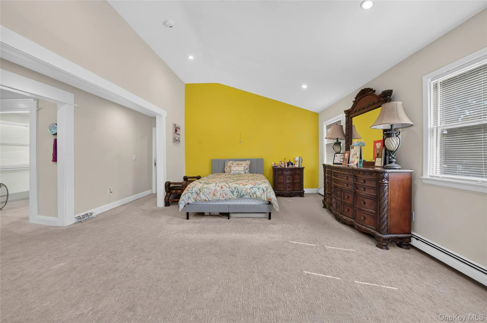 208 Newburgh Avenue, Brookhaven, NY, 6 Bedrooms Bedrooms, 12 Rooms Rooms,3 BathroomsBathrooms,Residential,For Rent,Newburgh,0,1021990 208 Newburgh Avenue, Brookhaven, NY, 6 Bedrooms Bedrooms, 12 Rooms Rooms,3 BathroomsBathrooms,Residential,For Rent,Newburgh,0,1021990