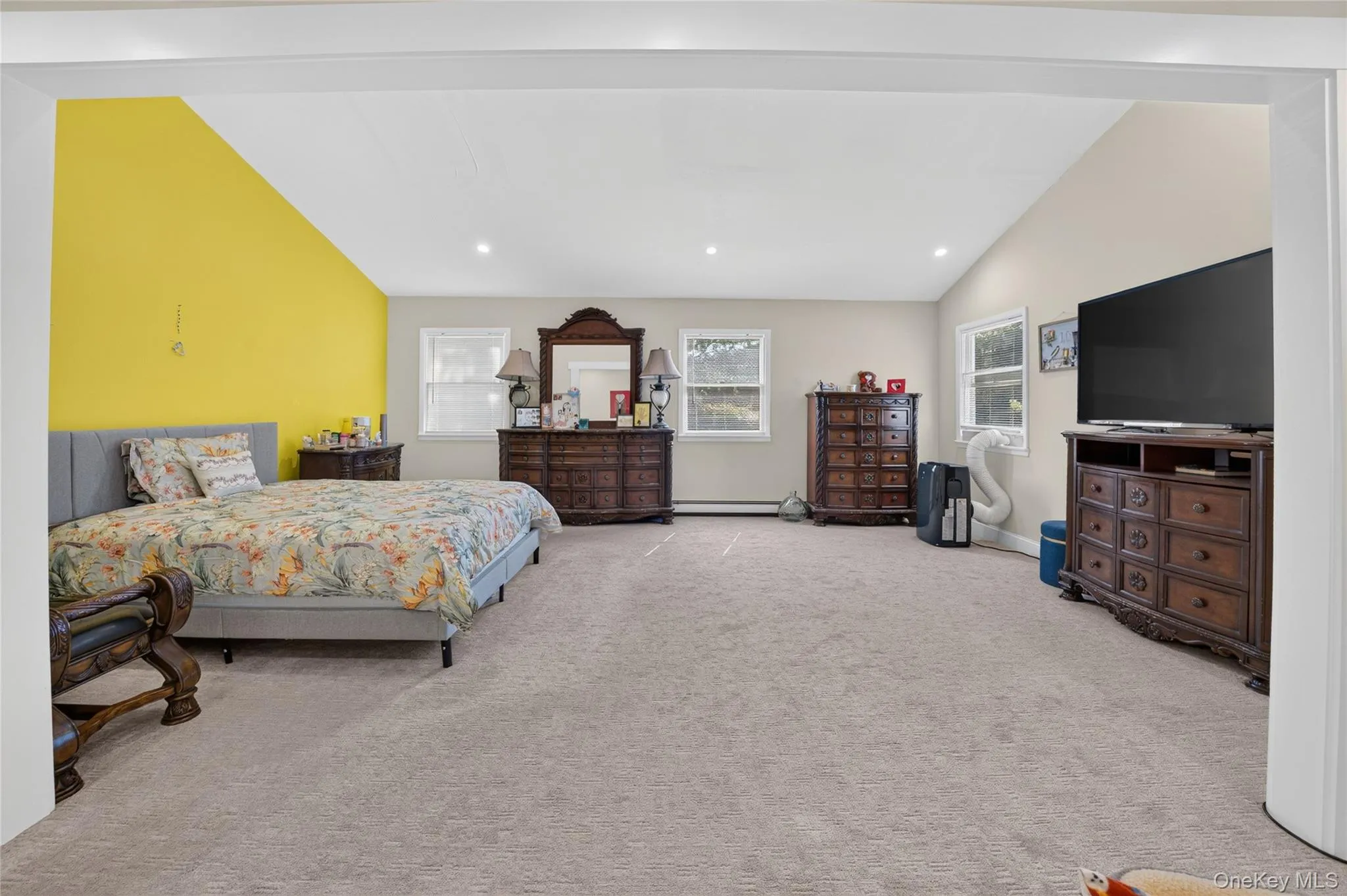 208 Newburgh Avenue, Brookhaven, NY, 6 Bedrooms Bedrooms, 12 Rooms Rooms,3 BathroomsBathrooms,Residential,For Rent,Newburgh,0,1021990 208 Newburgh Avenue, Brookhaven, NY, 6 Bedrooms Bedrooms, 12 Rooms Rooms,3 BathroomsBathrooms,Residential,For Rent,Newburgh,0,1021990