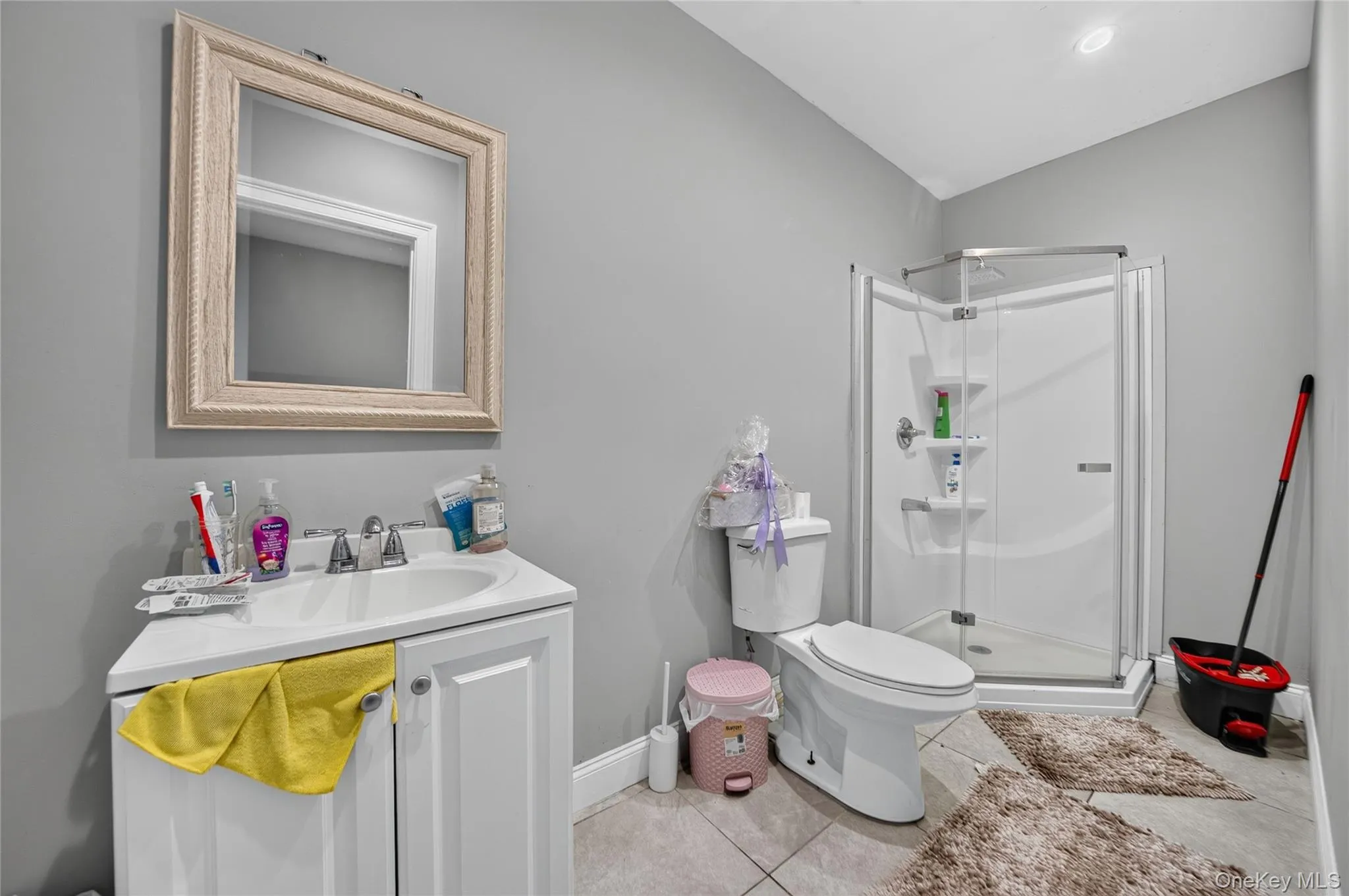 208 Newburgh Avenue, Brookhaven, NY, 6 Bedrooms Bedrooms, 12 Rooms Rooms,3 BathroomsBathrooms,Residential,For Rent,Newburgh,0,1021990 208 Newburgh Avenue, Brookhaven, NY, 6 Bedrooms Bedrooms, 12 Rooms Rooms,3 BathroomsBathrooms,Residential,For Rent,Newburgh,0,1021990