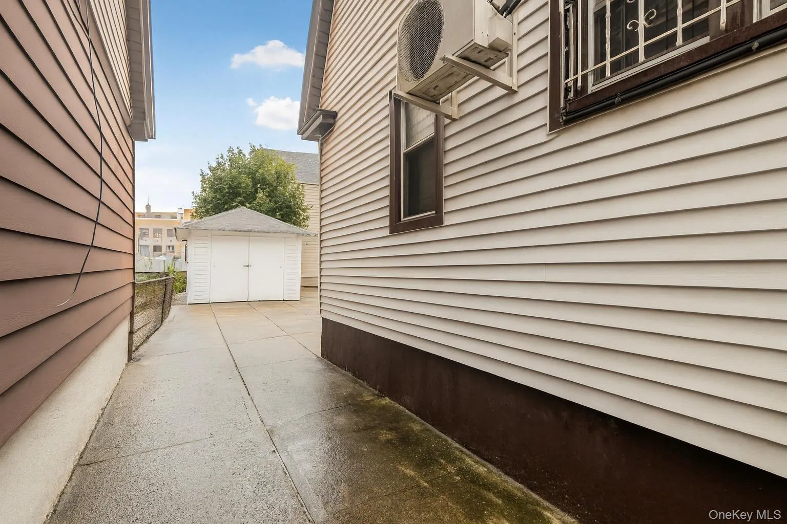 9006 107th Avenue, New York, NY, 4 Bedrooms Bedrooms, 6 Rooms Rooms,2 BathroomsBathrooms,Residential,For Rent,107th,0,1021993 9006 107th Avenue, New York, NY, 4 Bedrooms Bedrooms, 6 Rooms Rooms,2 BathroomsBathrooms,Residential,For Rent,107th,0,1021993
