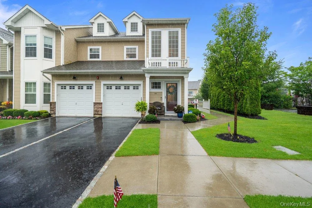 174 Halley Drive, Brookhaven, NY, 2 Bedrooms Bedrooms, 6 Rooms Rooms,2 BathroomsBathrooms,Residential,For Rent,Halley,0,1021995 174 Halley Drive, Brookhaven, NY, 2 Bedrooms Bedrooms, 6 Rooms Rooms,2 BathroomsBathrooms,Residential,For Rent,Halley,0,1021995