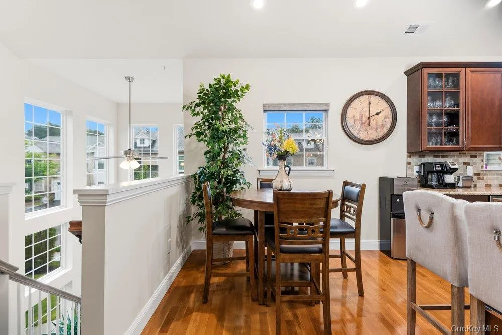 174 Halley Drive, Brookhaven, NY, 2 Bedrooms Bedrooms, 6 Rooms Rooms,2 BathroomsBathrooms,Residential,For Rent,Halley,0,1021995 174 Halley Drive, Brookhaven, NY, 2 Bedrooms Bedrooms, 6 Rooms Rooms,2 BathroomsBathrooms,Residential,For Rent,Halley,0,1021995