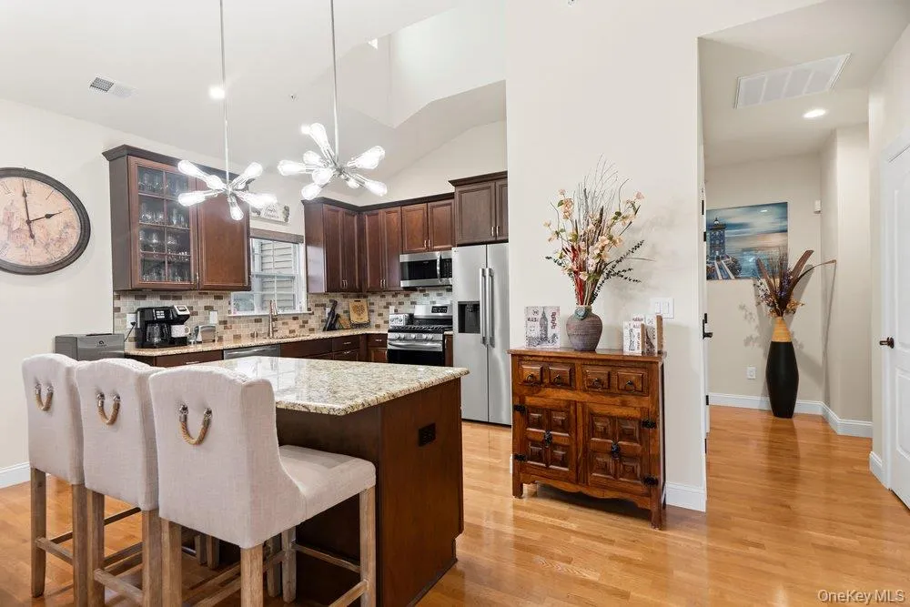 174 Halley Drive, Brookhaven, NY, 2 Bedrooms Bedrooms, 6 Rooms Rooms,2 BathroomsBathrooms,Residential,For Rent,Halley,0,1021995 174 Halley Drive, Brookhaven, NY, 2 Bedrooms Bedrooms, 6 Rooms Rooms,2 BathroomsBathrooms,Residential,For Rent,Halley,0,1021995