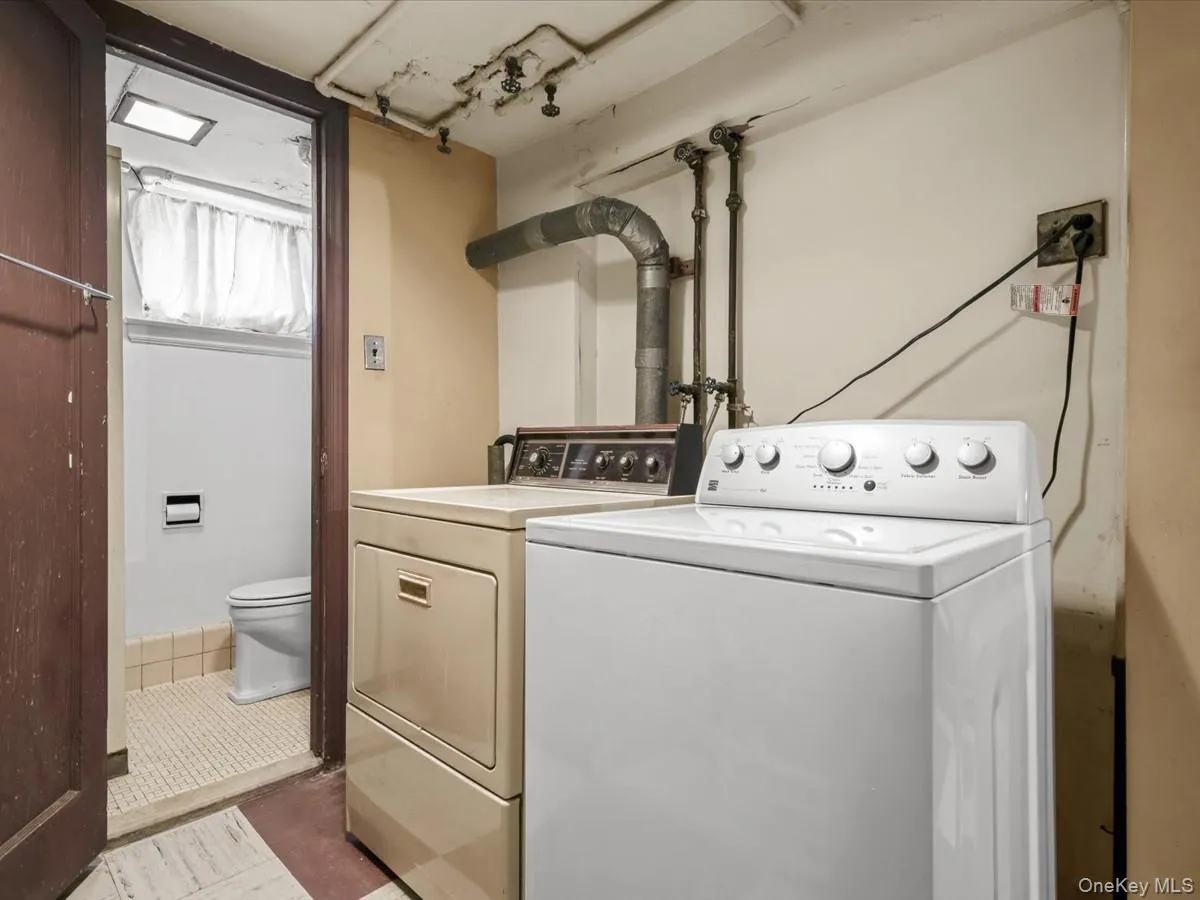 8026 217th Street, New York, NY, 5 Bedrooms Bedrooms, 12 Rooms Rooms,3 BathroomsBathrooms,Residential,For Rent,217th,0,1021999 8026 217th Street, New York, NY, 5 Bedrooms Bedrooms, 12 Rooms Rooms,3 BathroomsBathrooms,Residential,For Rent,217th,0,1021999