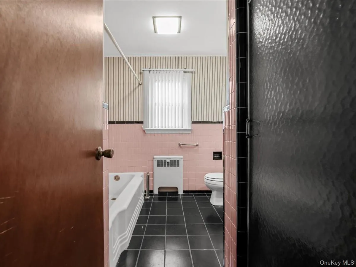 8026 217th Street, New York, NY, 5 Bedrooms Bedrooms, 12 Rooms Rooms,3 BathroomsBathrooms,Residential,For Rent,217th,0,1021999 8026 217th Street, New York, NY, 5 Bedrooms Bedrooms, 12 Rooms Rooms,3 BathroomsBathrooms,Residential,For Rent,217th,0,1021999