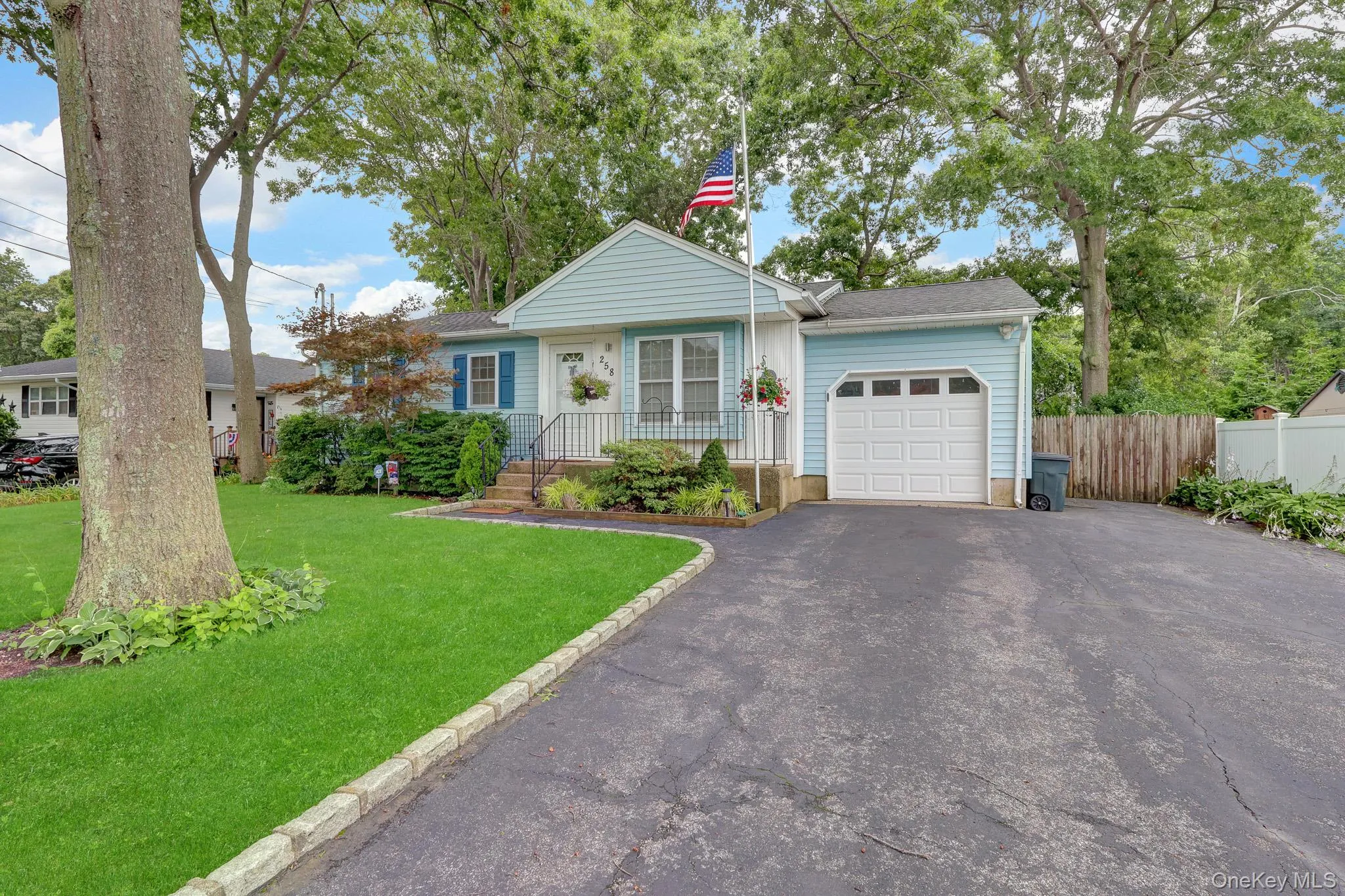 258 Floyd Road, Brookhaven, NY, 3 Bedrooms Bedrooms, 5 Rooms Rooms,2 BathroomsBathrooms,Residential,For Rent,Floyd,0,1022001 258 Floyd Road, Brookhaven, NY, 3 Bedrooms Bedrooms, 5 Rooms Rooms,2 BathroomsBathrooms,Residential,For Rent,Floyd,0,1022001
