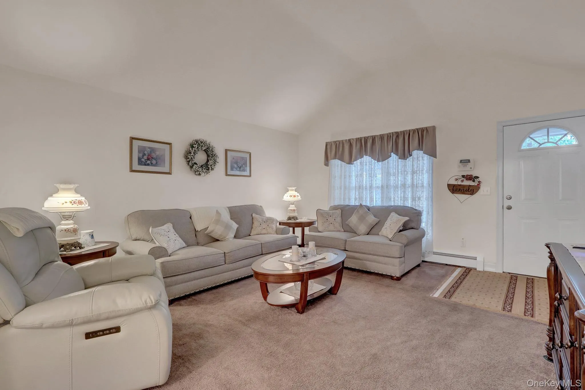 258 Floyd Road, Brookhaven, NY, 3 Bedrooms Bedrooms, 5 Rooms Rooms,2 BathroomsBathrooms,Residential,For Rent,Floyd,0,1022001 258 Floyd Road, Brookhaven, NY, 3 Bedrooms Bedrooms, 5 Rooms Rooms,2 BathroomsBathrooms,Residential,For Rent,Floyd,0,1022001