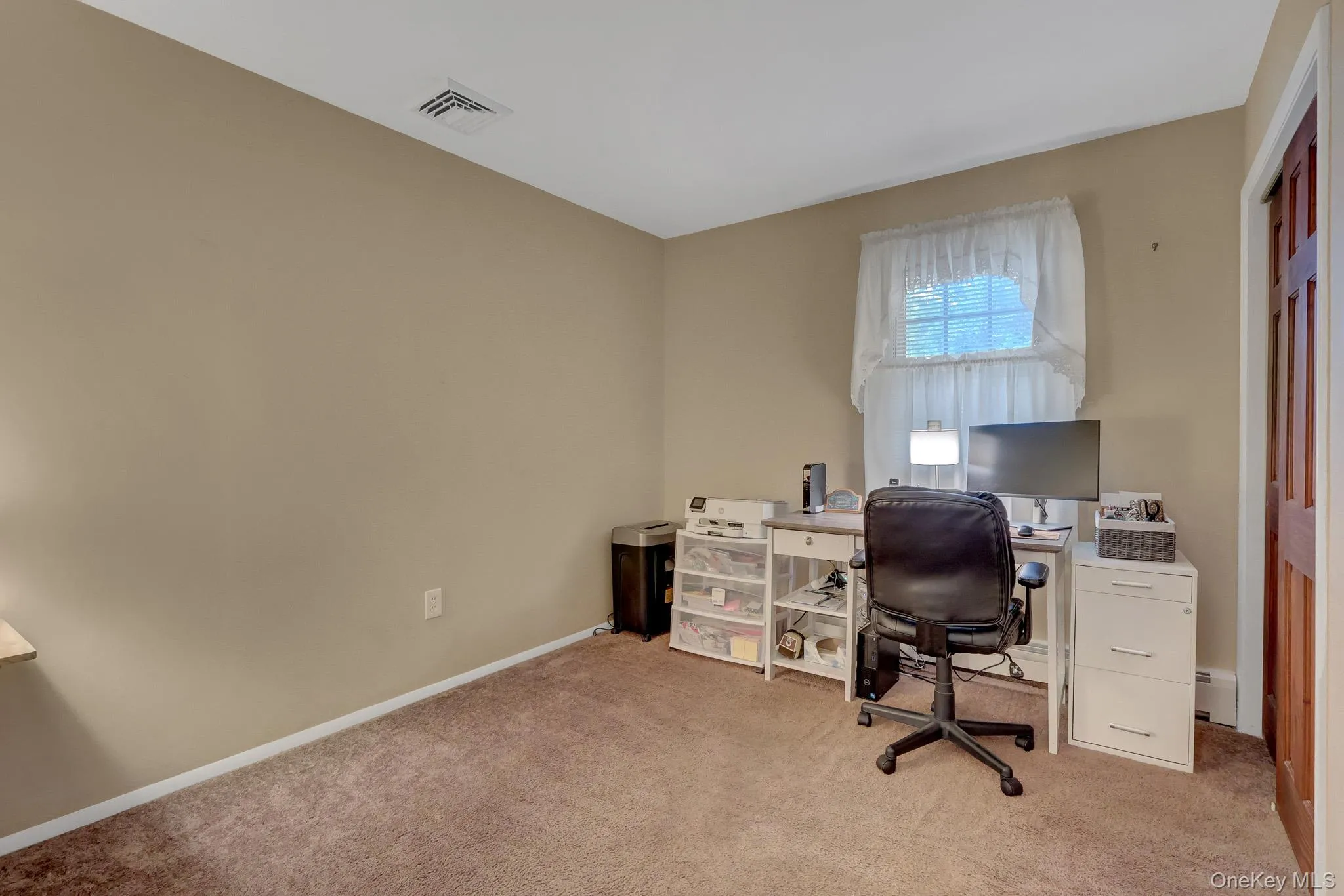 258 Floyd Road, Brookhaven, NY, 3 Bedrooms Bedrooms, 5 Rooms Rooms,2 BathroomsBathrooms,Residential,For Rent,Floyd,0,1022001 258 Floyd Road, Brookhaven, NY, 3 Bedrooms Bedrooms, 5 Rooms Rooms,2 BathroomsBathrooms,Residential,For Rent,Floyd,0,1022001