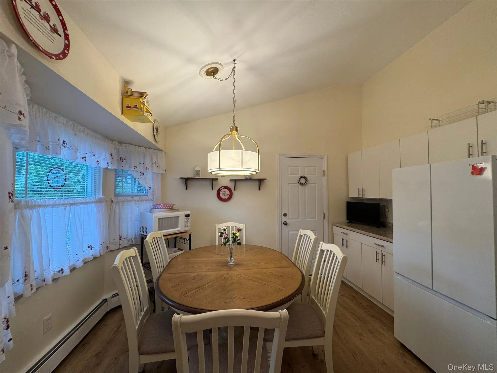258 Floyd Road, Brookhaven, NY, 3 Bedrooms Bedrooms, 5 Rooms Rooms,2 BathroomsBathrooms,Residential,For Rent,Floyd,0,1022001 258 Floyd Road, Brookhaven, NY, 3 Bedrooms Bedrooms, 5 Rooms Rooms,2 BathroomsBathrooms,Residential,For Rent,Floyd,0,1022001