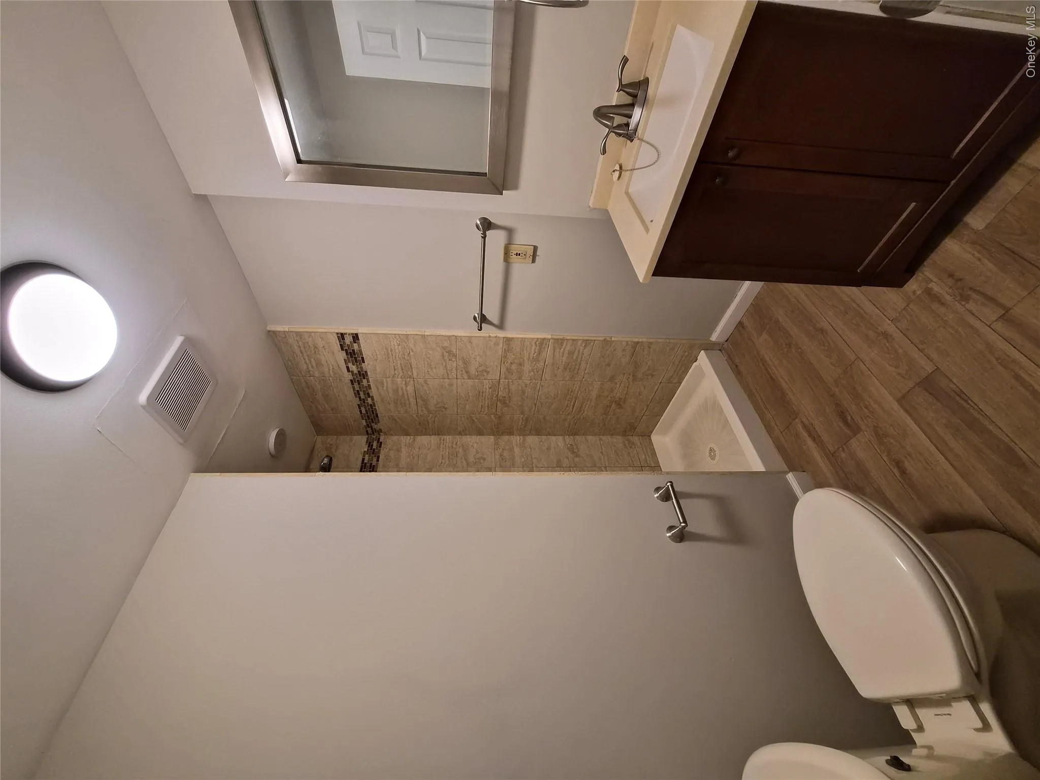 123 Southern Parkway, Oyster Bay, NY, 5 Bedrooms Bedrooms, 11 Rooms Rooms,3 BathroomsBathrooms,Residential Lease,For Rent,Southern,0,1022009 123 Southern Parkway, Oyster Bay, NY, 5 Bedrooms Bedrooms, 11 Rooms Rooms,3 BathroomsBathrooms,Residential Lease,For Rent,Southern,0,1022009