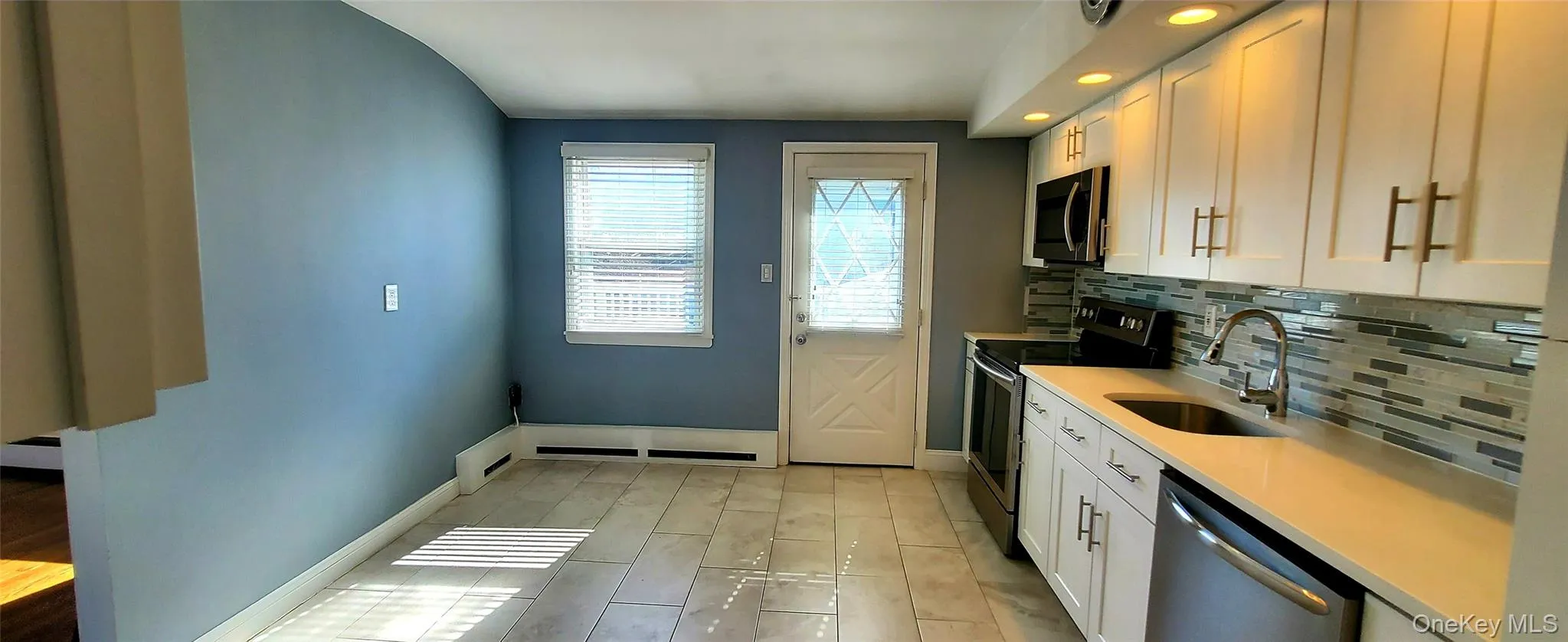 123 Southern Parkway, Oyster Bay, NY, 5 Bedrooms Bedrooms, 11 Rooms Rooms,3 BathroomsBathrooms,Residential Lease,For Rent,Southern,0,1022009 123 Southern Parkway, Oyster Bay, NY, 5 Bedrooms Bedrooms, 11 Rooms Rooms,3 BathroomsBathrooms,Residential Lease,For Rent,Southern,0,1022009