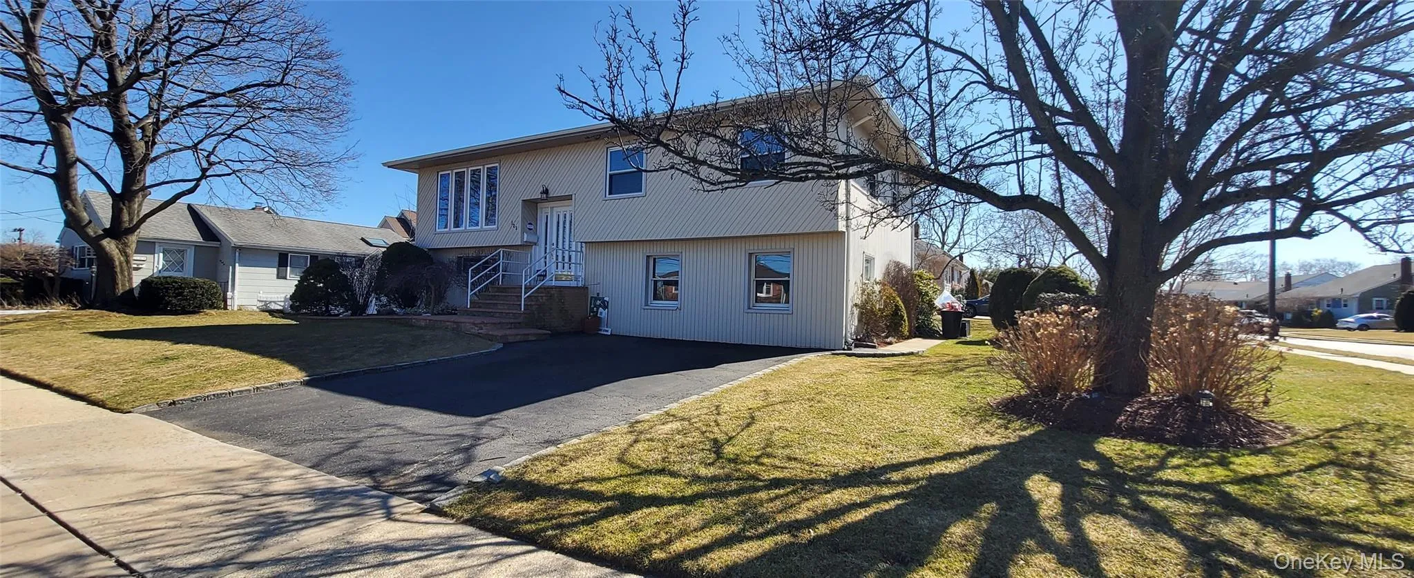 123 Southern Parkway, Oyster Bay, NY, 5 Bedrooms Bedrooms, 11 Rooms Rooms,3 BathroomsBathrooms,Residential Lease,For Rent,Southern,0,1022009 123 Southern Parkway, Oyster Bay, NY, 5 Bedrooms Bedrooms, 11 Rooms Rooms,3 BathroomsBathrooms,Residential Lease,For Rent,Southern,0,1022009