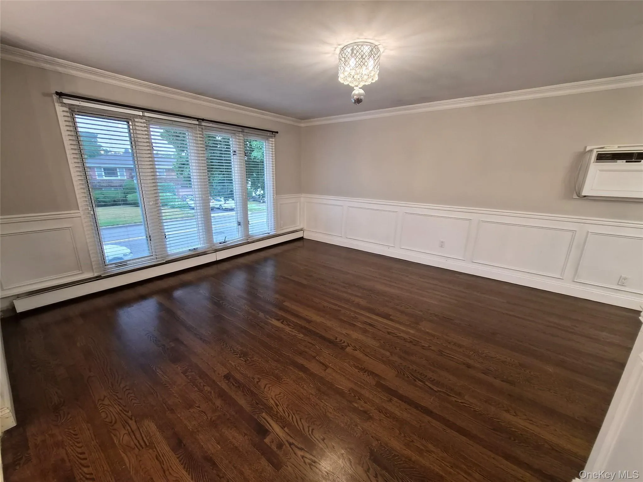 123 Southern Parkway, Oyster Bay, NY, 5 Bedrooms Bedrooms, 11 Rooms Rooms,3 BathroomsBathrooms,Residential Lease,For Rent,Southern,0,1022009 123 Southern Parkway, Oyster Bay, NY, 5 Bedrooms Bedrooms, 11 Rooms Rooms,3 BathroomsBathrooms,Residential Lease,For Rent,Southern,0,1022009