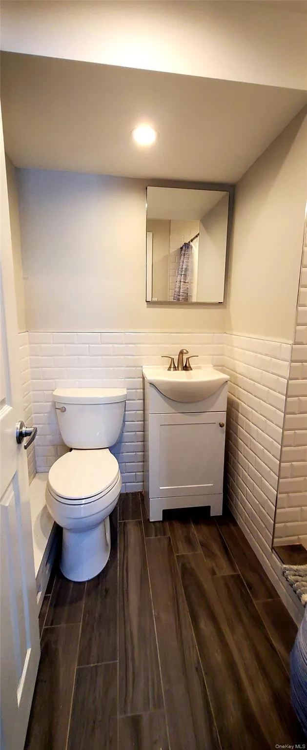 123 Southern Parkway, Oyster Bay, NY, 5 Bedrooms Bedrooms, 11 Rooms Rooms,3 BathroomsBathrooms,Residential Lease,For Rent,Southern,0,1022009 123 Southern Parkway, Oyster Bay, NY, 5 Bedrooms Bedrooms, 11 Rooms Rooms,3 BathroomsBathrooms,Residential Lease,For Rent,Southern,0,1022009