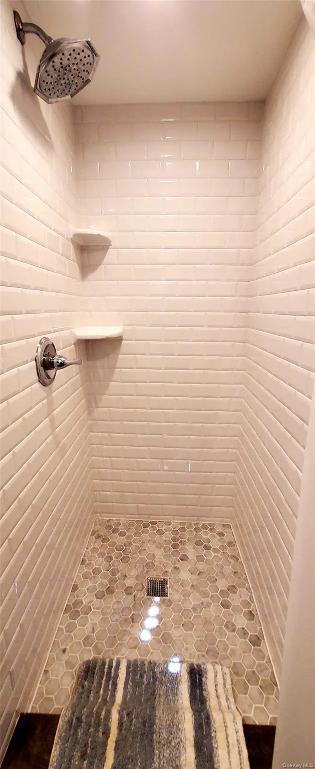 123 Southern Parkway, Oyster Bay, NY, 5 Bedrooms Bedrooms, 11 Rooms Rooms,3 BathroomsBathrooms,Residential Lease,For Rent,Southern,0,1022009 123 Southern Parkway, Oyster Bay, NY, 5 Bedrooms Bedrooms, 11 Rooms Rooms,3 BathroomsBathrooms,Residential Lease,For Rent,Southern,0,1022009