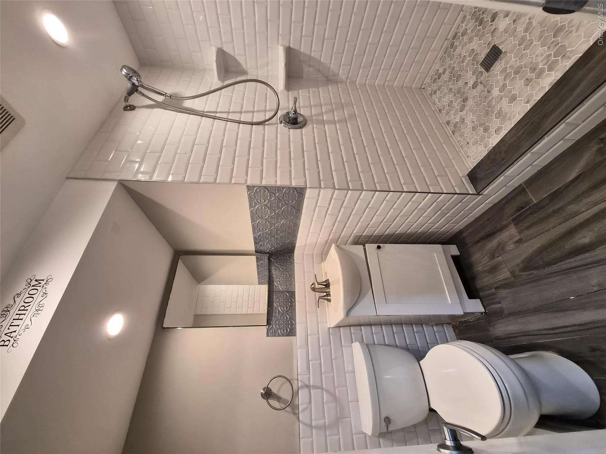 123 Southern Parkway, Oyster Bay, NY, 5 Bedrooms Bedrooms, 11 Rooms Rooms,3 BathroomsBathrooms,Residential Lease,For Rent,Southern,0,1022009 123 Southern Parkway, Oyster Bay, NY, 5 Bedrooms Bedrooms, 11 Rooms Rooms,3 BathroomsBathrooms,Residential Lease,For Rent,Southern,0,1022009