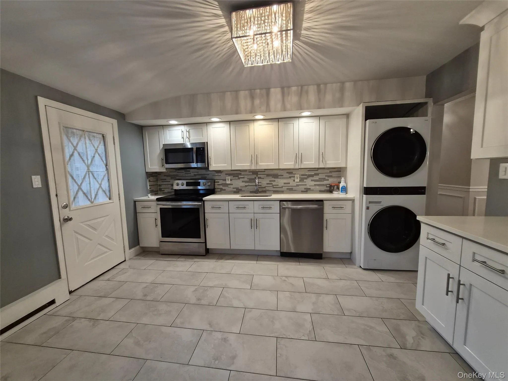 123 Southern Parkway, Oyster Bay, NY, 5 Bedrooms Bedrooms, 11 Rooms Rooms,3 BathroomsBathrooms,Residential Lease,For Rent,Southern,0,1022009 123 Southern Parkway, Oyster Bay, NY, 5 Bedrooms Bedrooms, 11 Rooms Rooms,3 BathroomsBathrooms,Residential Lease,For Rent,Southern,0,1022009
