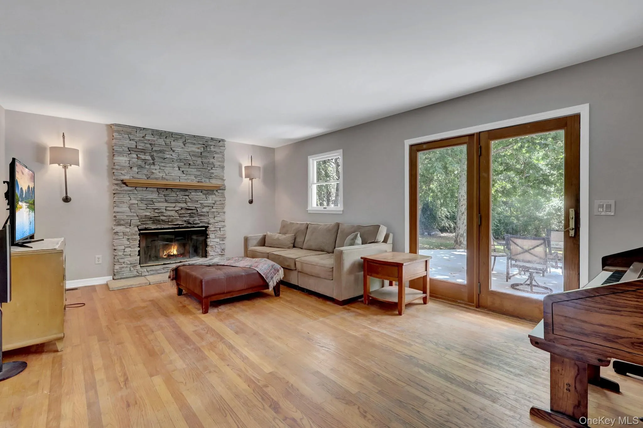 67 Randall Road, Brookhaven, NY, 5 Bedrooms Bedrooms, 12 Rooms Rooms,3 BathroomsBathrooms,Residential,For Rent,Randall,0,1022011 67 Randall Road, Brookhaven, NY, 5 Bedrooms Bedrooms, 12 Rooms Rooms,3 BathroomsBathrooms,Residential,For Rent,Randall,0,1022011