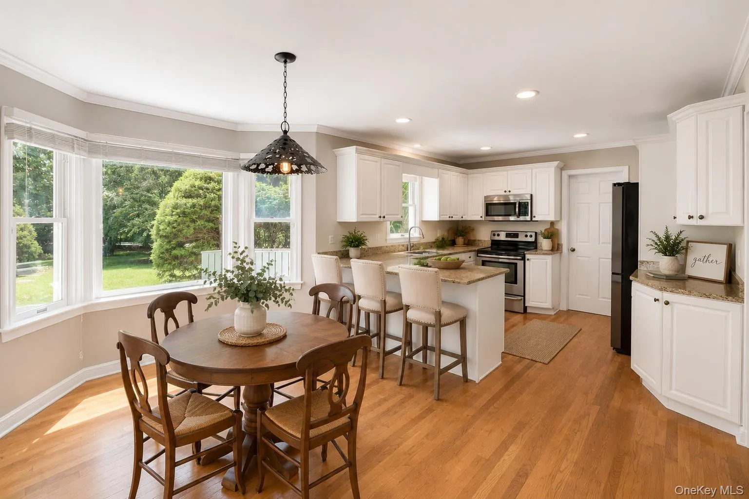 Staged Kitchen Staged Kitchen