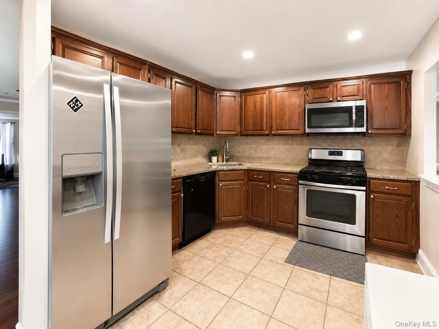 10 Edinburgh Drive, Peekskill, NY, 2 Bedrooms Bedrooms, 7 Rooms Rooms,2 BathroomsBathrooms,Residential,For Rent,Edinburgh,0,1022012 10 Edinburgh Drive, Peekskill, NY, 2 Bedrooms Bedrooms, 7 Rooms Rooms,2 BathroomsBathrooms,Residential,For Rent,Edinburgh,0,1022012