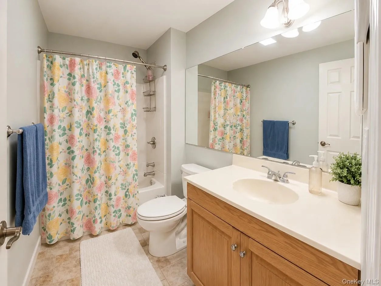 10 Edinburgh Drive, Peekskill, NY, 2 Bedrooms Bedrooms, 7 Rooms Rooms,2 BathroomsBathrooms,Residential,For Rent,Edinburgh,0,1022012 10 Edinburgh Drive, Peekskill, NY, 2 Bedrooms Bedrooms, 7 Rooms Rooms,2 BathroomsBathrooms,Residential,For Rent,Edinburgh,0,1022012