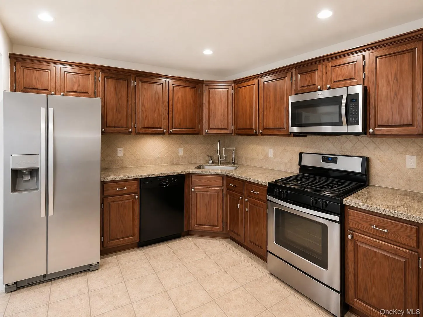 10 Edinburgh Drive, Peekskill, NY, 2 Bedrooms Bedrooms, 7 Rooms Rooms,2 BathroomsBathrooms,Residential,For Rent,Edinburgh,0,1022012 10 Edinburgh Drive, Peekskill, NY, 2 Bedrooms Bedrooms, 7 Rooms Rooms,2 BathroomsBathrooms,Residential,For Rent,Edinburgh,0,1022012