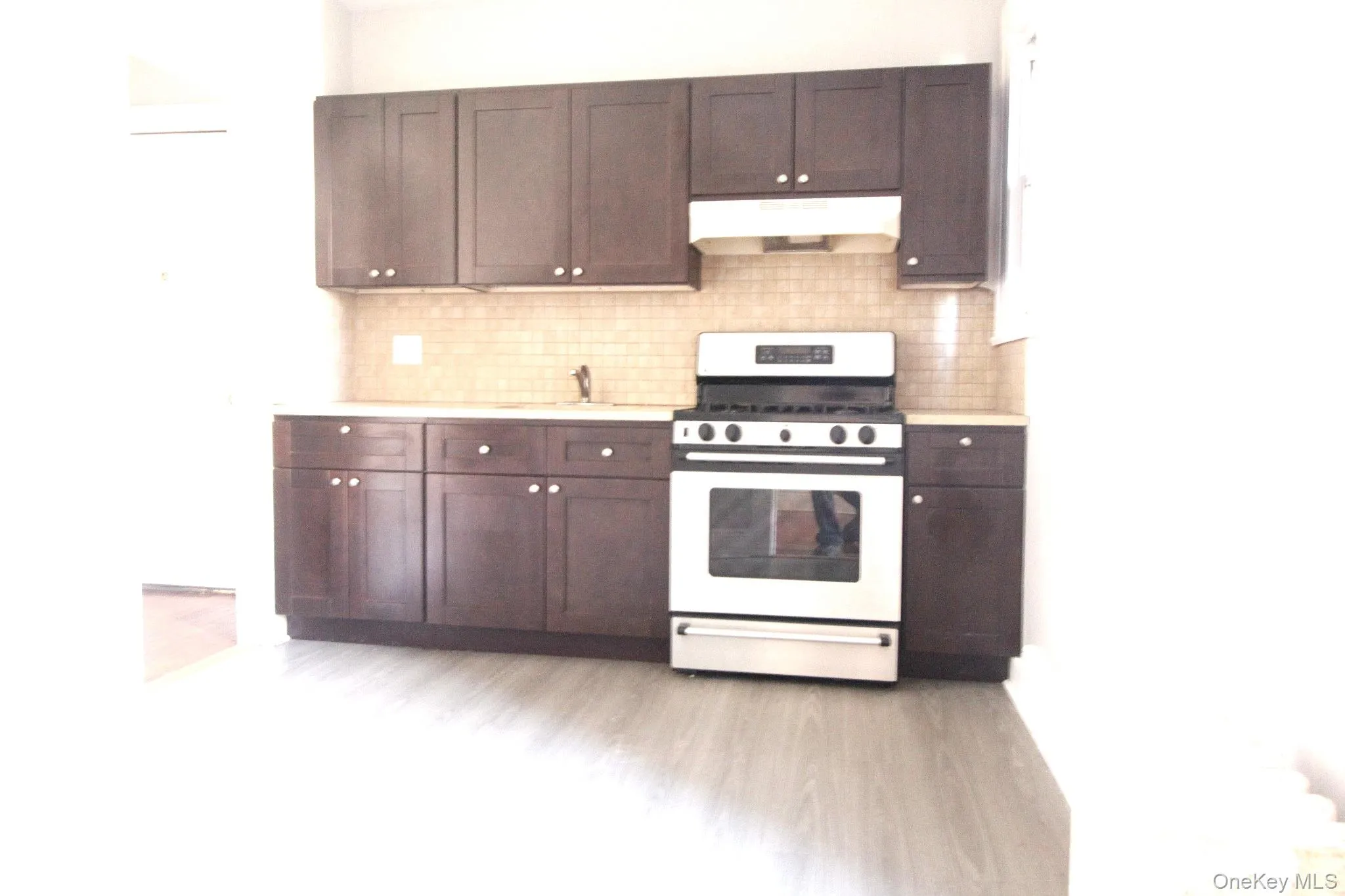 477 Merrick Road, Hempstead, NY, 1 Bedroom Bedrooms, 1 Room Rooms,1 BathroomBathrooms,Residential Lease,For Rent,Merrick,0,1022022 477 Merrick Road, Hempstead, NY, 1 Bedroom Bedrooms, 1 Room Rooms,1 BathroomBathrooms,Residential Lease,For Rent,Merrick,0,1022022