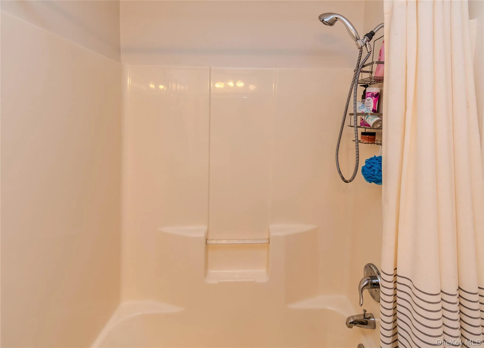 59 Gillespie Street, Crawford, NY, 3 Bedrooms Bedrooms, 6 Rooms Rooms,3 BathroomsBathrooms,Residential,For Rent,Gillespie,0,1022024 59 Gillespie Street, Crawford, NY, 3 Bedrooms Bedrooms, 6 Rooms Rooms,3 BathroomsBathrooms,Residential,For Rent,Gillespie,0,1022024