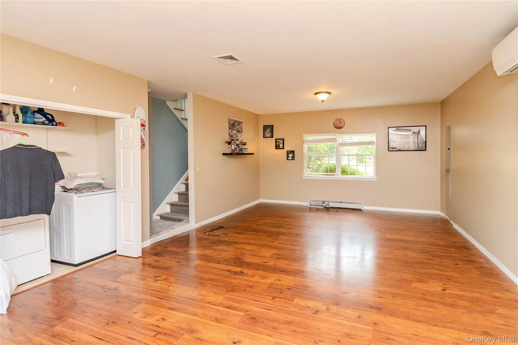 59 Gillespie Street, Crawford, NY, 3 Bedrooms Bedrooms, 6 Rooms Rooms,3 BathroomsBathrooms,Residential,For Rent,Gillespie,0,1022024 59 Gillespie Street, Crawford, NY, 3 Bedrooms Bedrooms, 6 Rooms Rooms,3 BathroomsBathrooms,Residential,For Rent,Gillespie,0,1022024