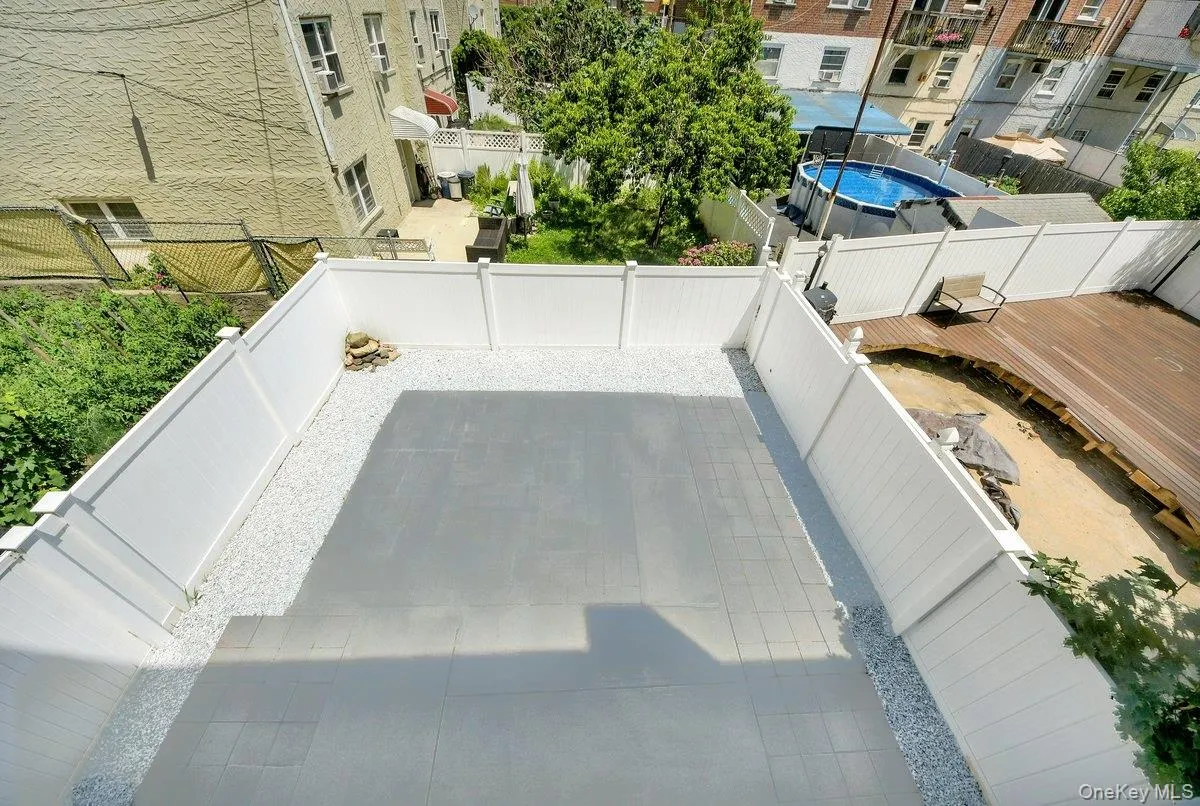 1034 Throgs Neck Expwy, New York, NY, 6 Bedrooms Bedrooms, 9 Rooms Rooms,3 BathroomsBathrooms,Residential,For Rent,Throgs Neck Expwy,0,1022026 1034 Throgs Neck Expwy, New York, NY, 6 Bedrooms Bedrooms, 9 Rooms Rooms,3 BathroomsBathrooms,Residential,For Rent,Throgs Neck Expwy,0,1022026