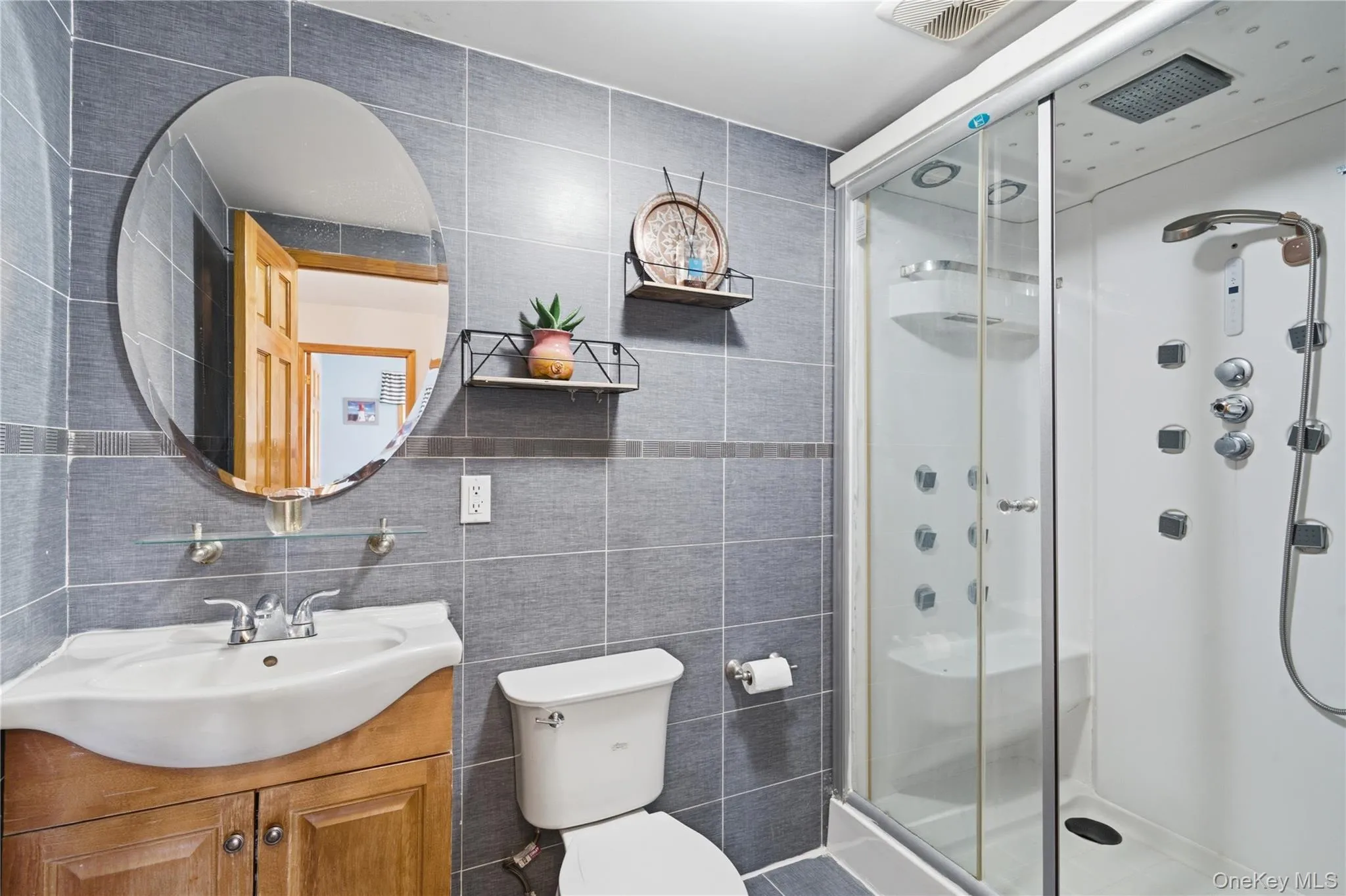 2934 161st Street, New York, NY, 3 Bedrooms Bedrooms, 8 Rooms Rooms,2 BathroomsBathrooms,Residential,For Rent,161st,0,1022027 2934 161st Street, New York, NY, 3 Bedrooms Bedrooms, 8 Rooms Rooms,2 BathroomsBathrooms,Residential,For Rent,161st,0,1022027